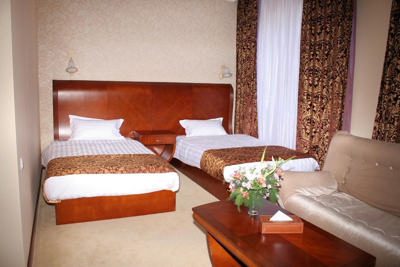 Hotel Luxurious Taraz Zewnętrze zdjęcie