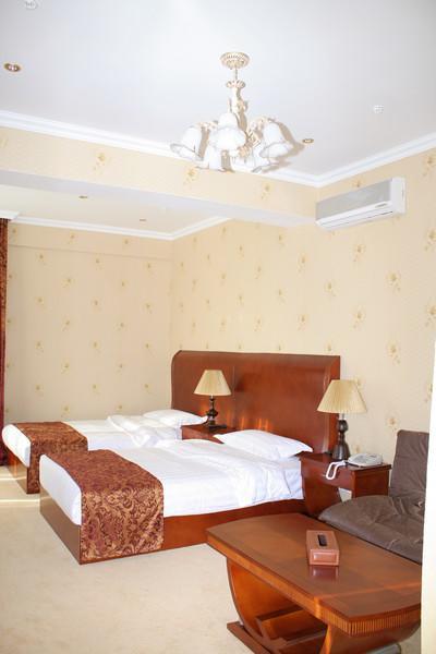 Hotel Luxurious Taraz Zewnętrze zdjęcie